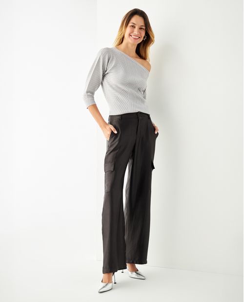 Pantalón tipo cargo para mujer