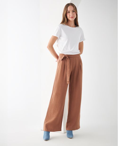 Pantalón con cortes en frente para mujer