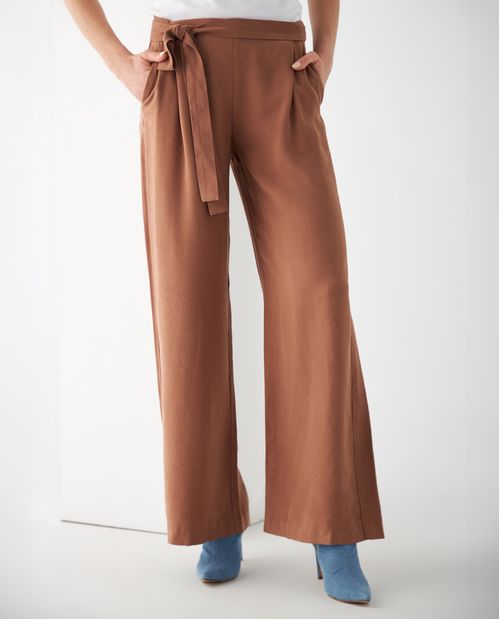 Pantalón con cortes en frente para mujer