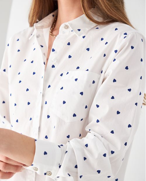 Camisa con mini corazones para mujer