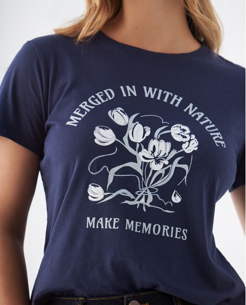 Camiseta básica estampada en frente para mujer