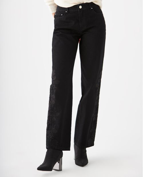 Jean Relaxed black denim para mujer