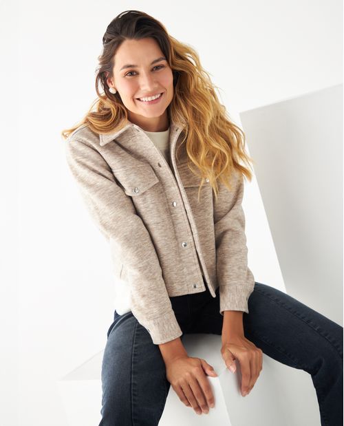 Chaqueta con bolsillos para mujer