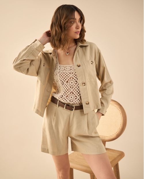 Chaqueta con ajuste de botones para mujer