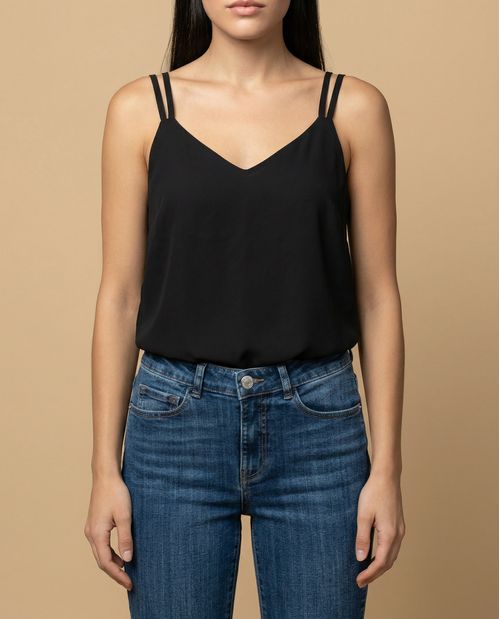 Camisa de tiras con escote en V y bajo en capas